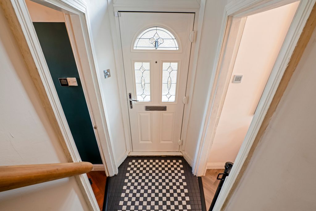 Property photo 2 of 24 Picture No. 06