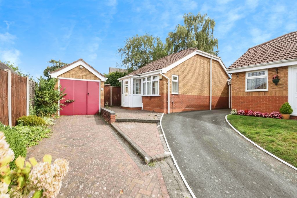 Property photo 1 of 17