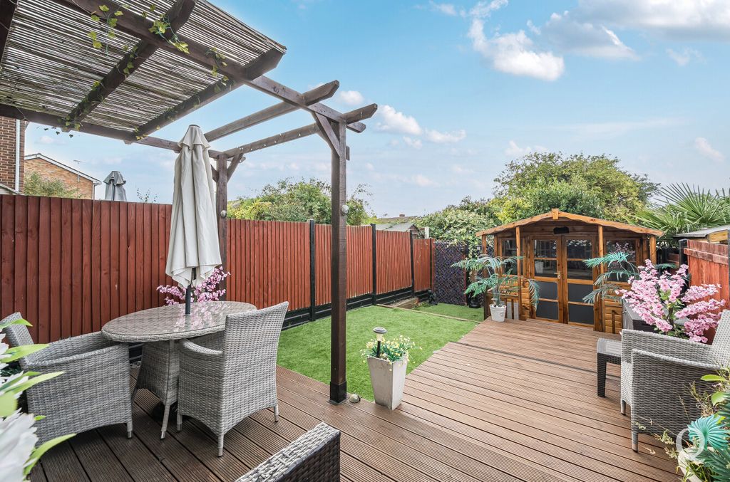 Property photo 3 of 21 74F65Ddf-6A9d-458...
