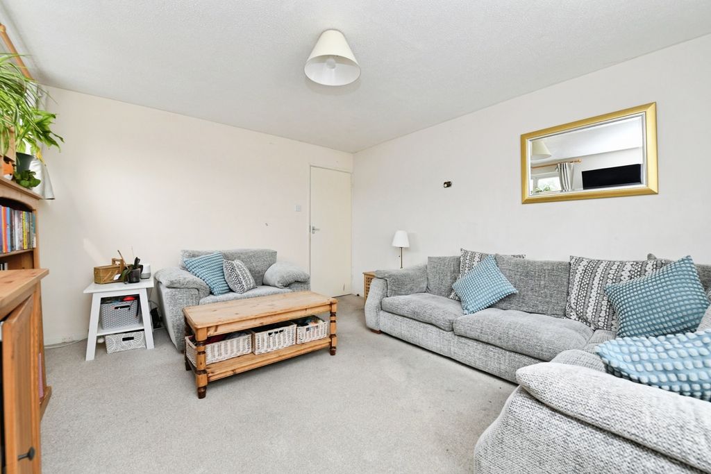 Property photo 3 of 14 Pbox-Img.Jpg