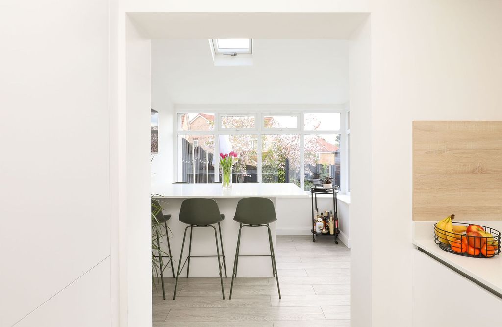 Property photo 3 of 26