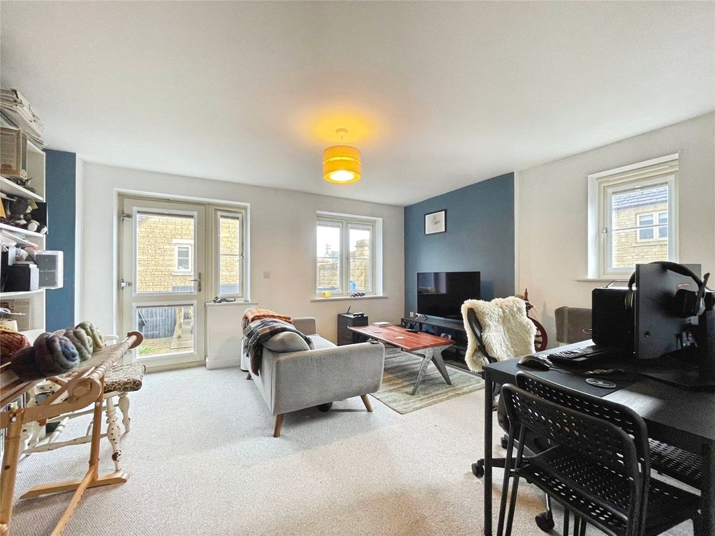 Property photo 2 of 11 Picture No. 07