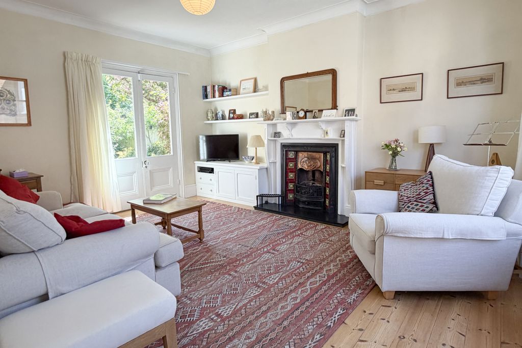 Property photo 2 of 26 2