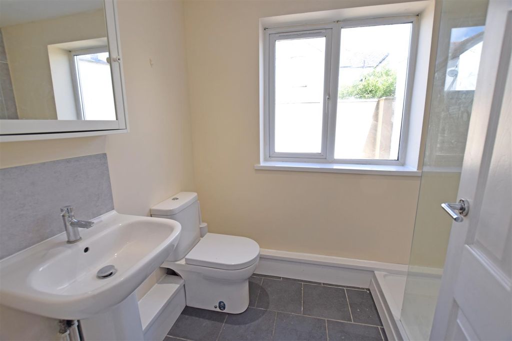 Additional image 7 of 2 bed flat for saleAustralia Road, Heath/Gabalfa, Cardiff CF14