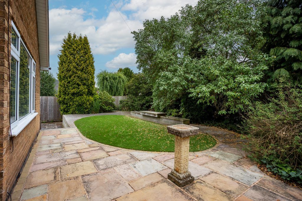 Property photo 2 of 29