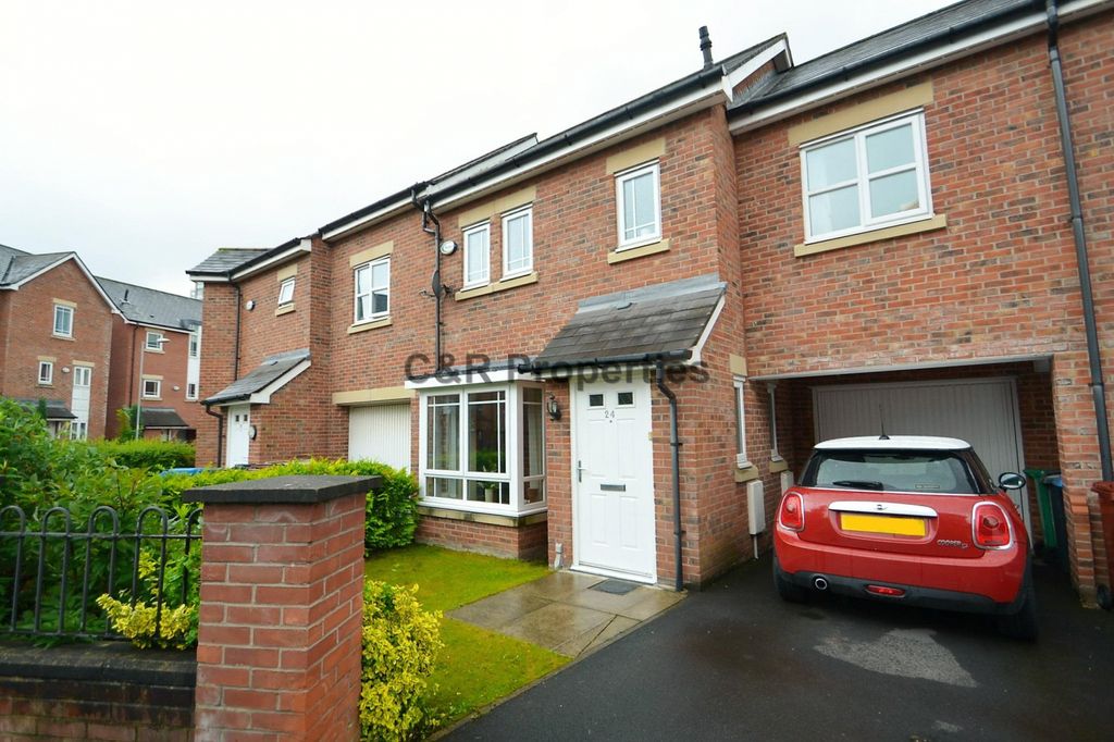 Property photo 1 of 22 4 Bedroom Terraced For Rent