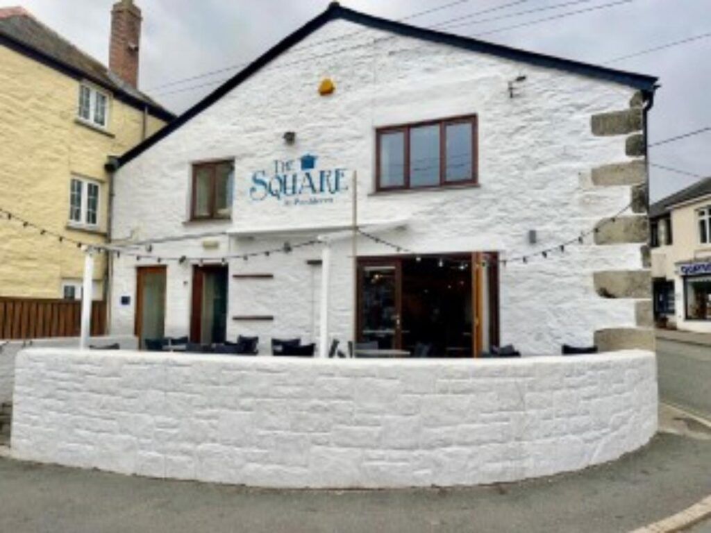 Property photo 1 of 27