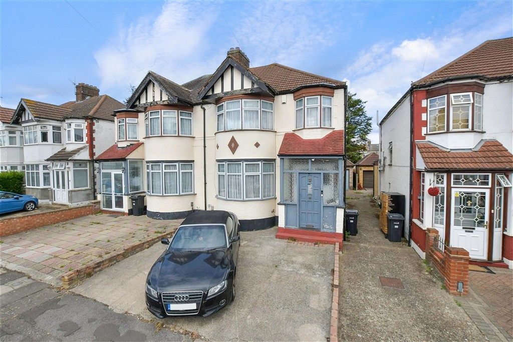 Property photo 1 of 9 External Web