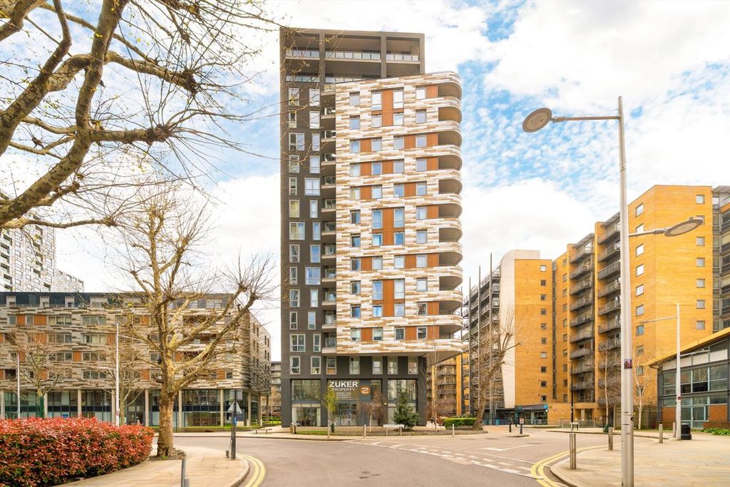 Property photo 1 of 23