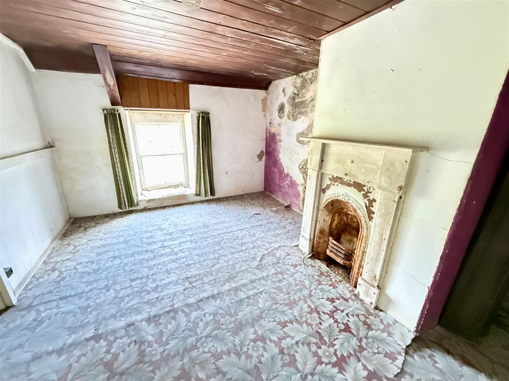 Property photo 2 of 20 Bedroom 1