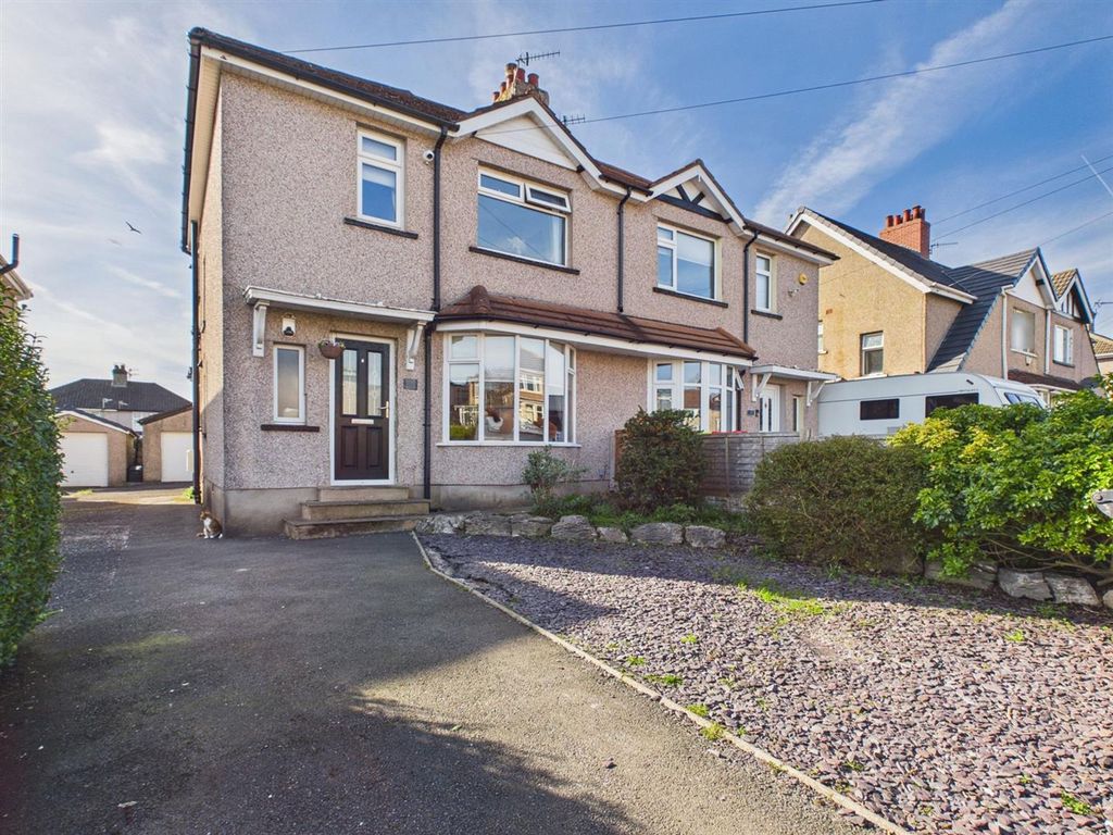 Property photo 1 of 16 External