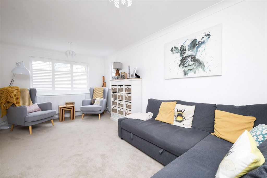 Property photo 2 of 16 Picture No. 21