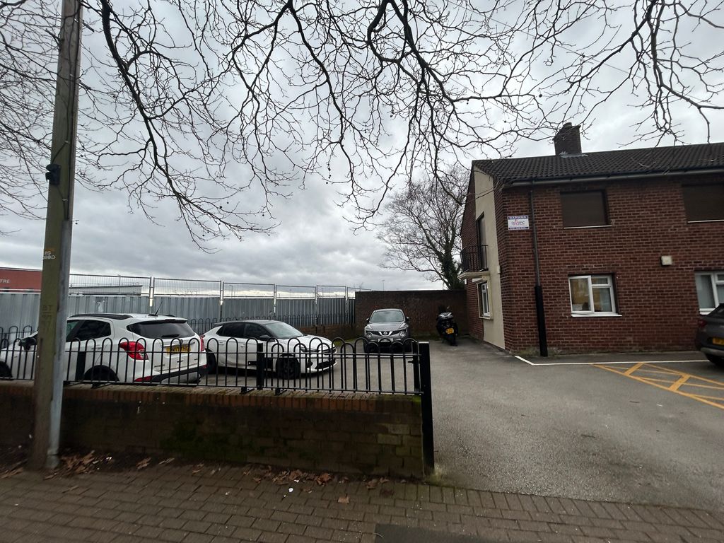 Property photo 2 of 10