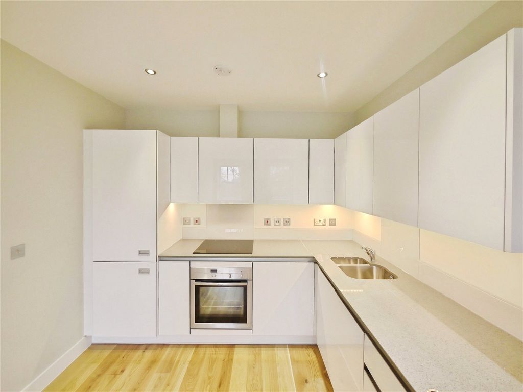 Property photo 3 of 7 Kitchen/Living Room