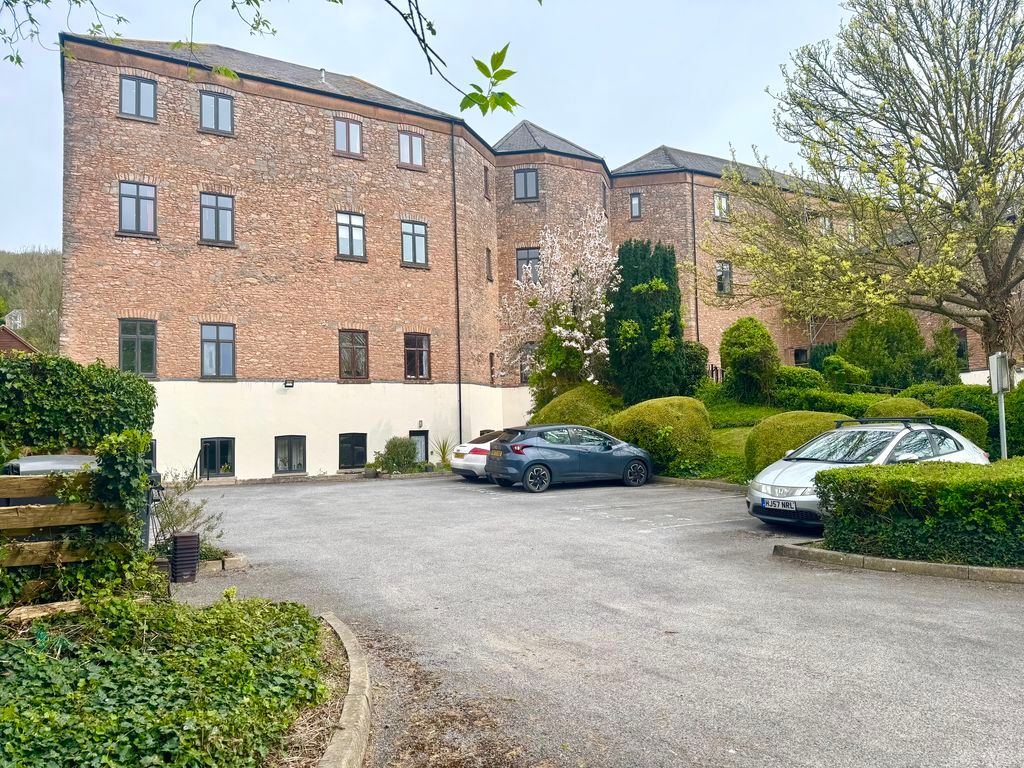 Property photo 2 of 6 Photo 5