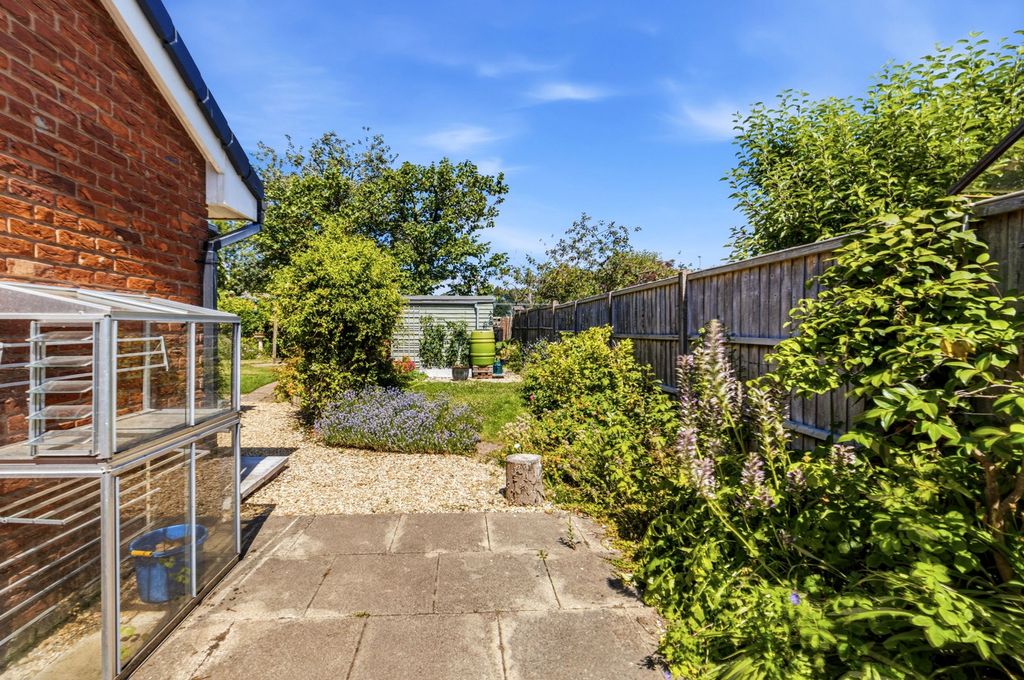 Property photo 3 of 23