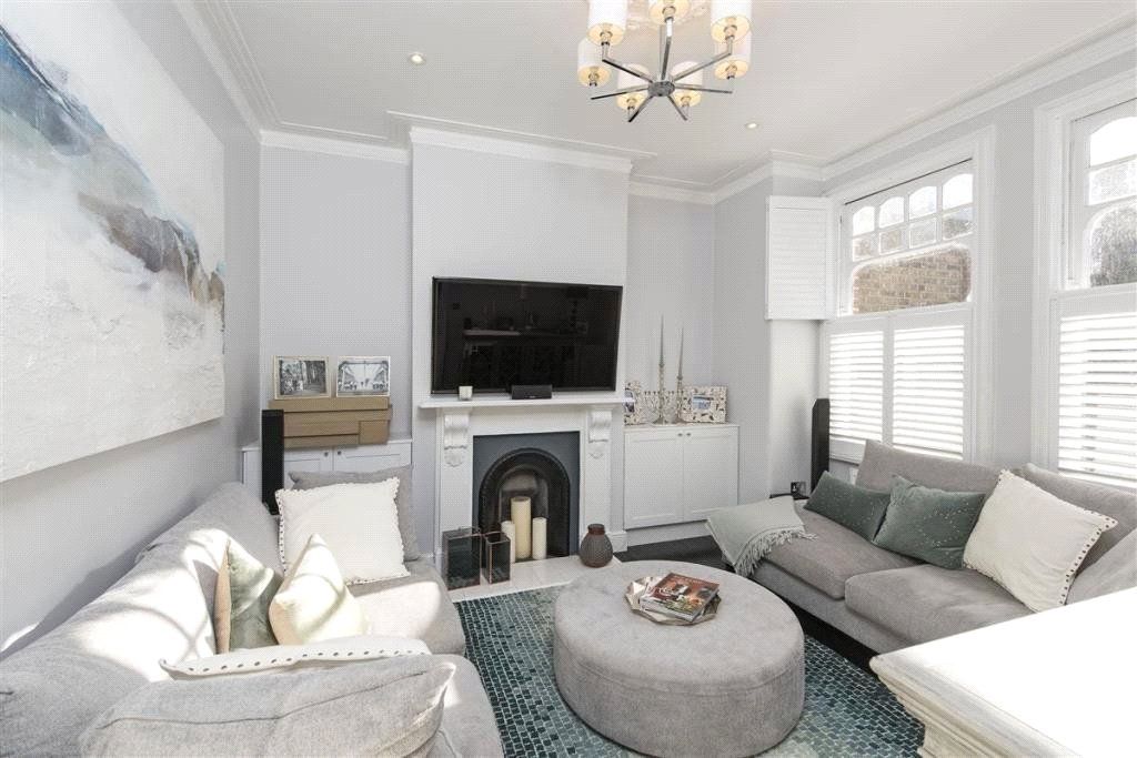 Property photo 2 of 9 Picture No. 17