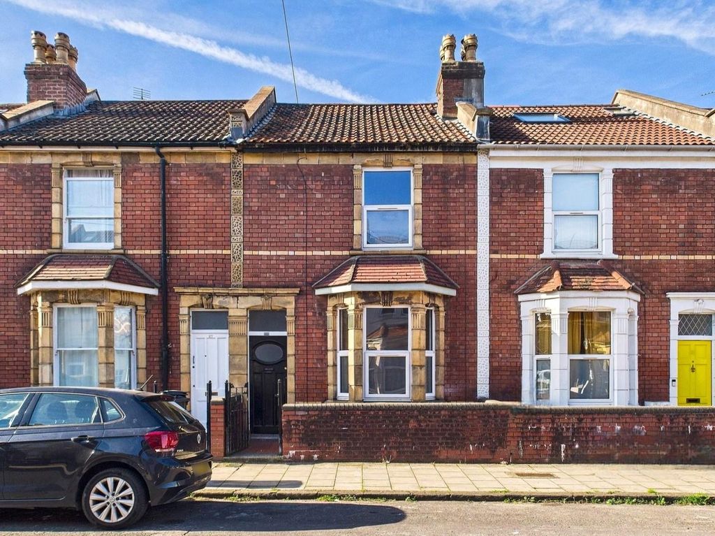 Property photo 1 of 12 1 - Two Bedroom Terraced House.Jpg