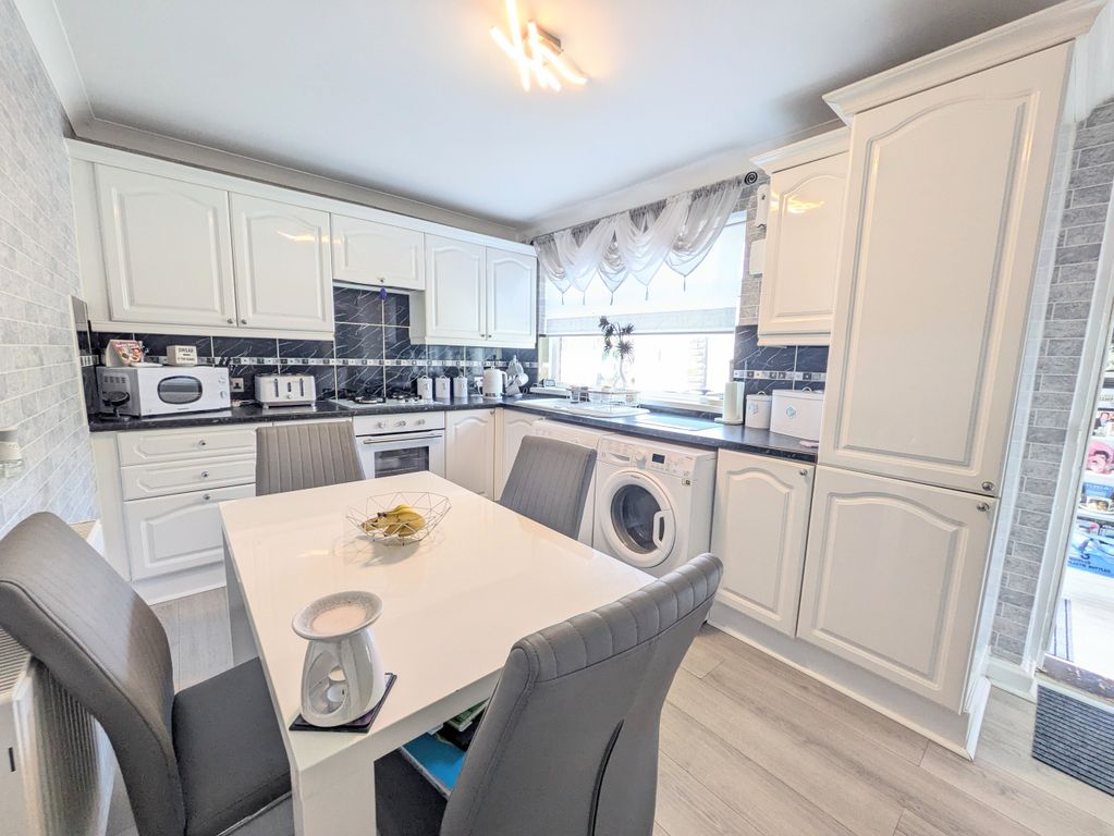 Property photo 3 of 13 Pxl_20250711_123016862~2