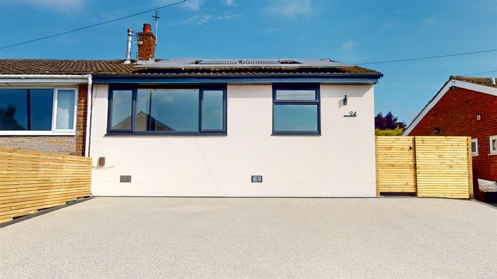 Property photo 1 of 16 External