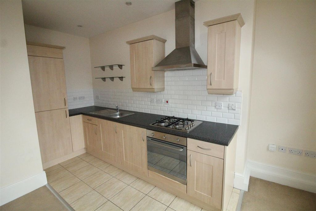Property photo 3 of 7 Lounge With Kitchen Area