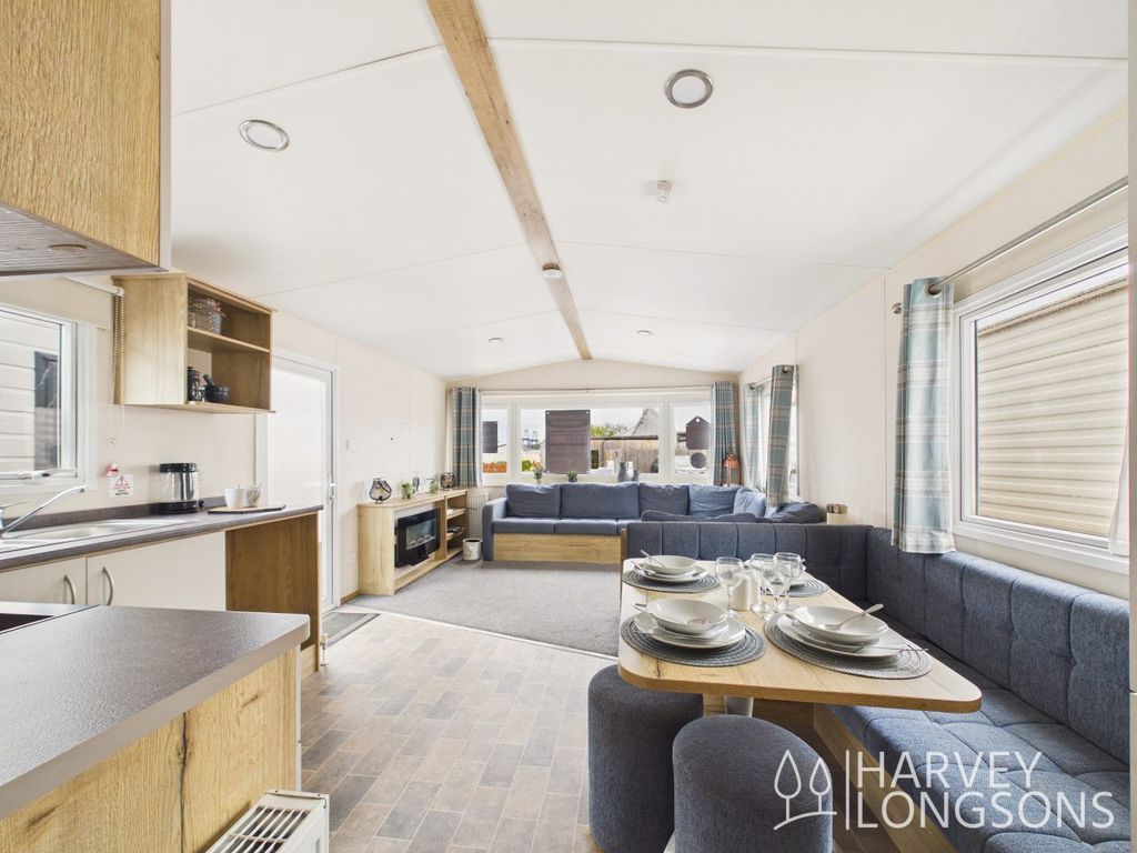 Property photo 1 of 18 Open Plan Holiday Home Interior With Lounge Dining And Kitchen