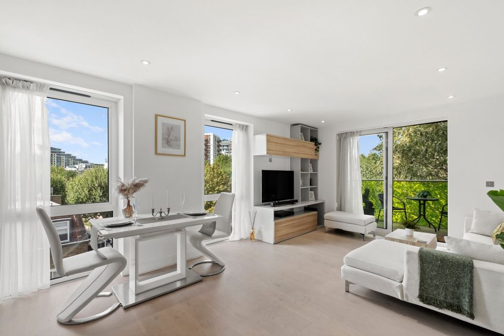 Property photo 1 of 13 Reception Room