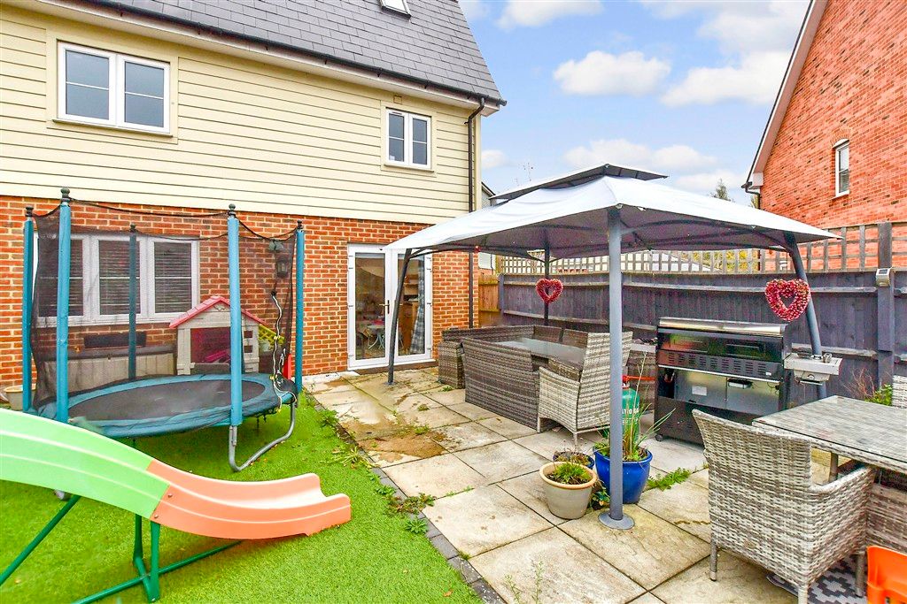 Property photo 3 of 19 Rear Garden