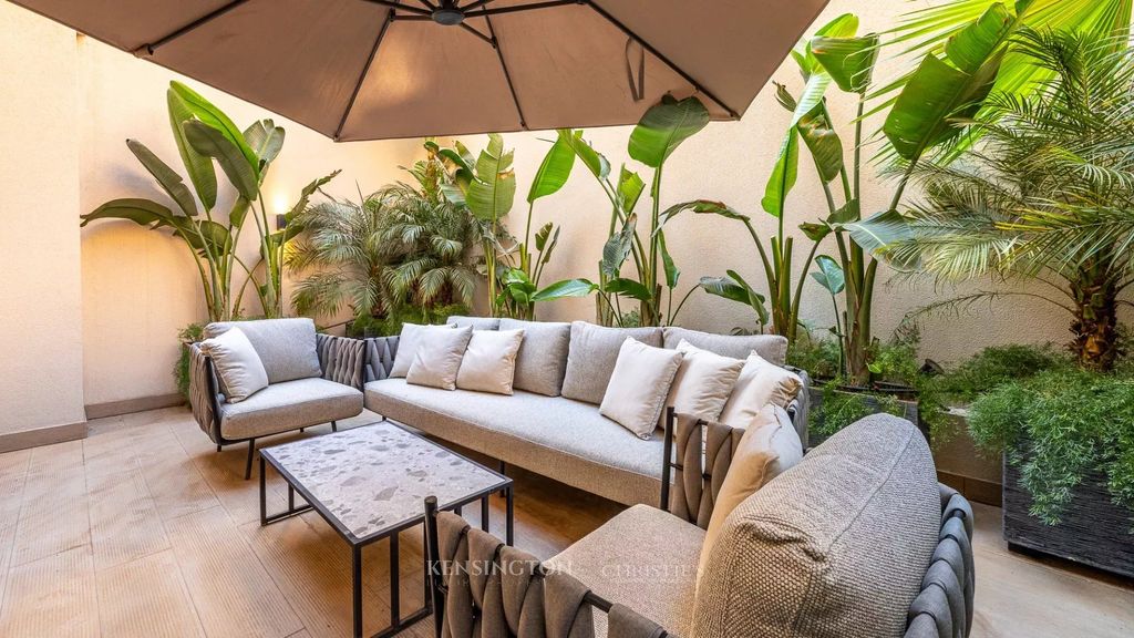 Property photo 3 of 21