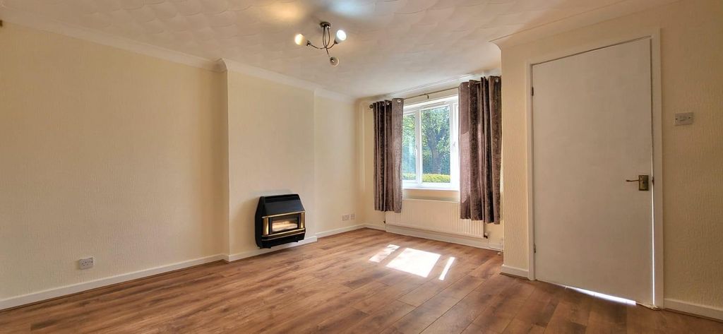 Property photo 2 of 10 The Campians Lounge.Jpg