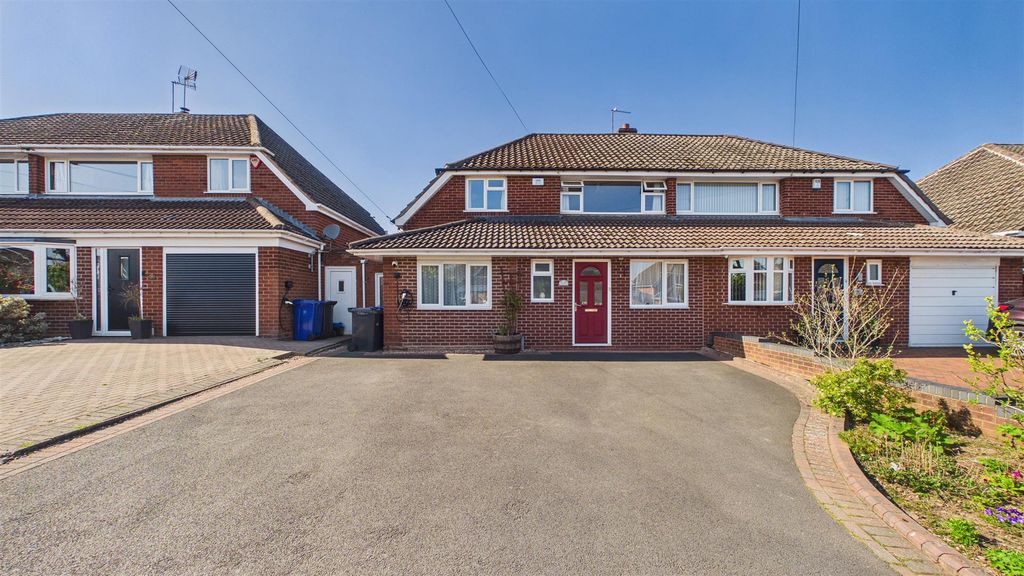 Property photo 2 of 28 Cam05101G0-Pr0150-Still001.Jpg