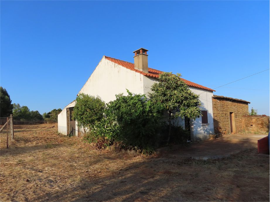 Property photo 2 of 38