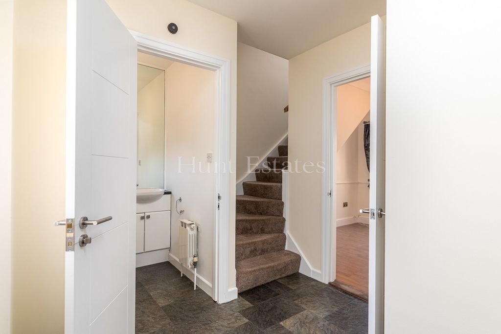 Property photo 3 of 23 Not Specified