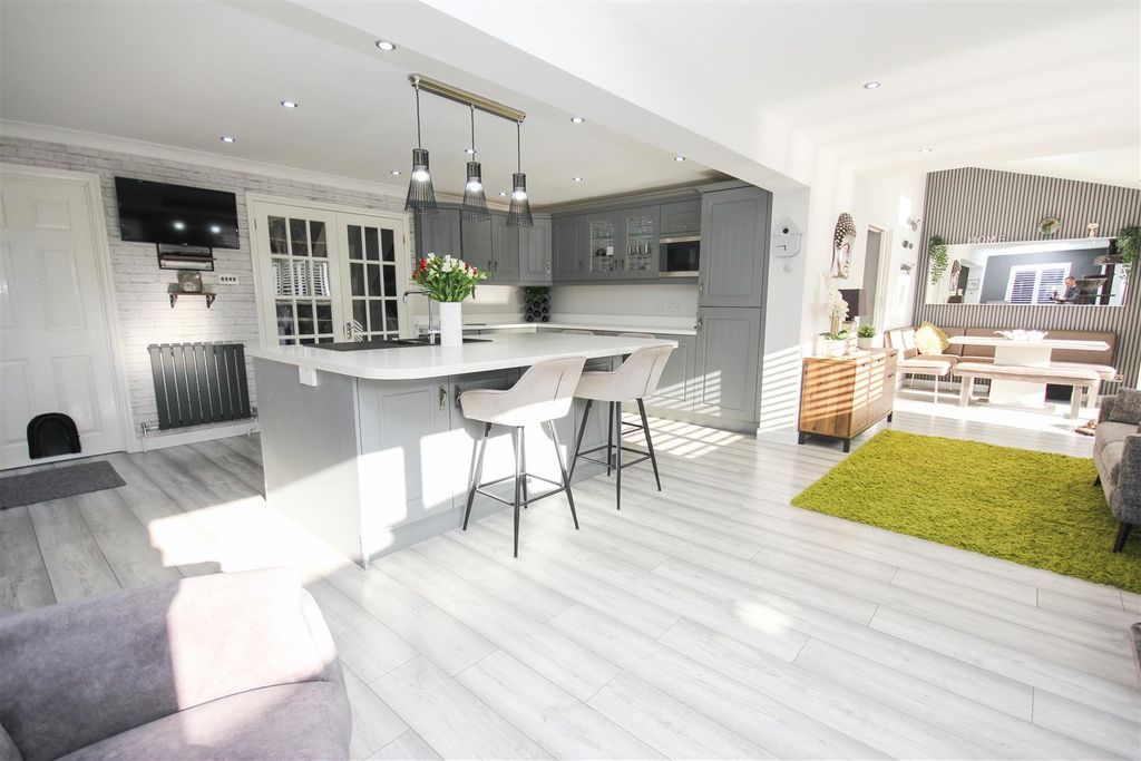 Property photo 3 of 27 Kd2.Jpg