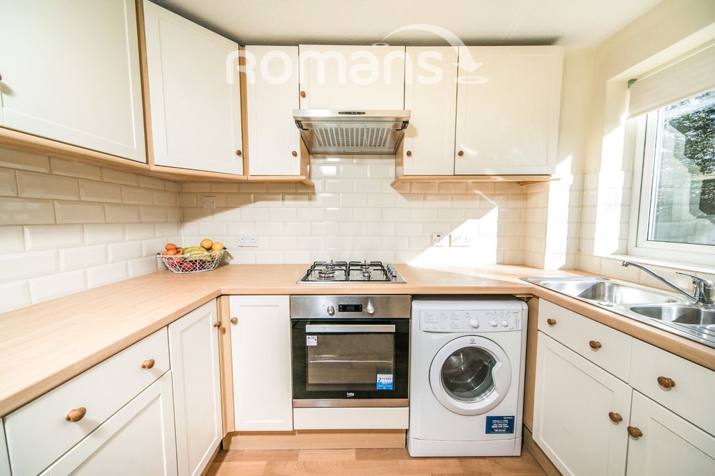 Property photo 2 of 10 3F979891-Fc98-4273-A