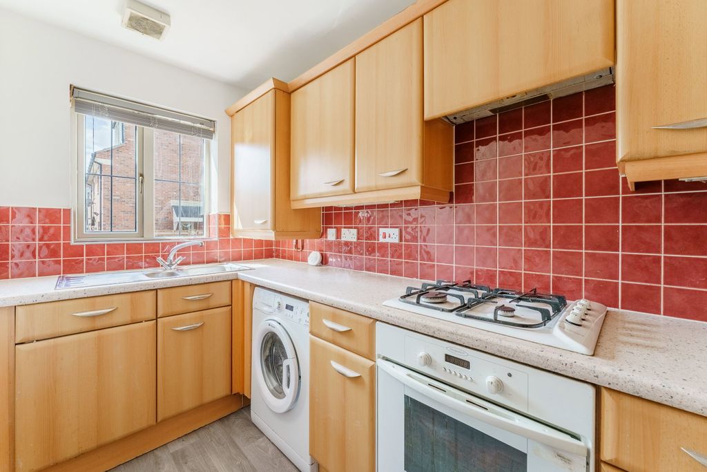 Property photo 2 of 14