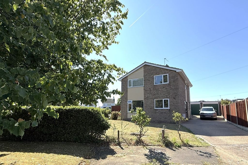 Property photo 1 of 22 A Four Bed Detached House For Sale In Oulton Broad