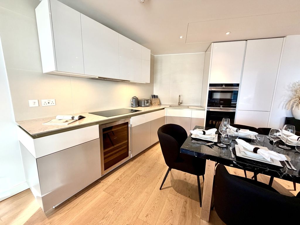 Property photo 1 of 44 Reception Room (4)