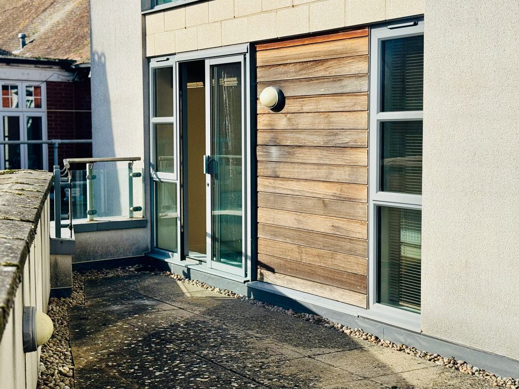 Property photo 1 of 14 Image