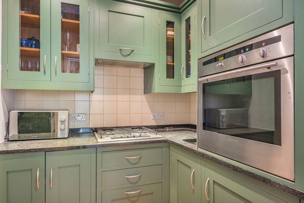 Property photo 3 of 7