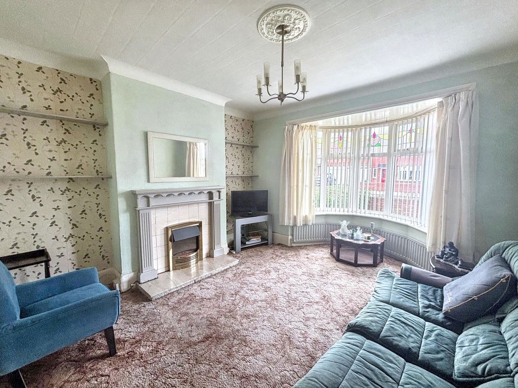 Property photo 3 of 18
