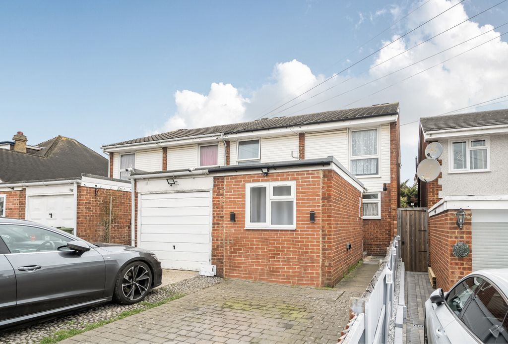 Property photo 2 of 9 1417360-2-6998548...