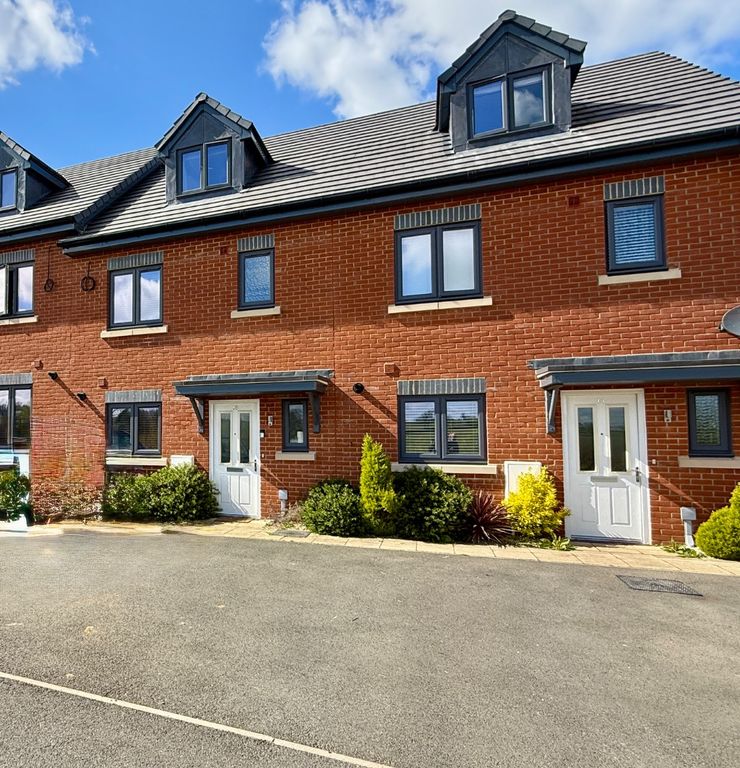 Property photo 1 of 34 4979960