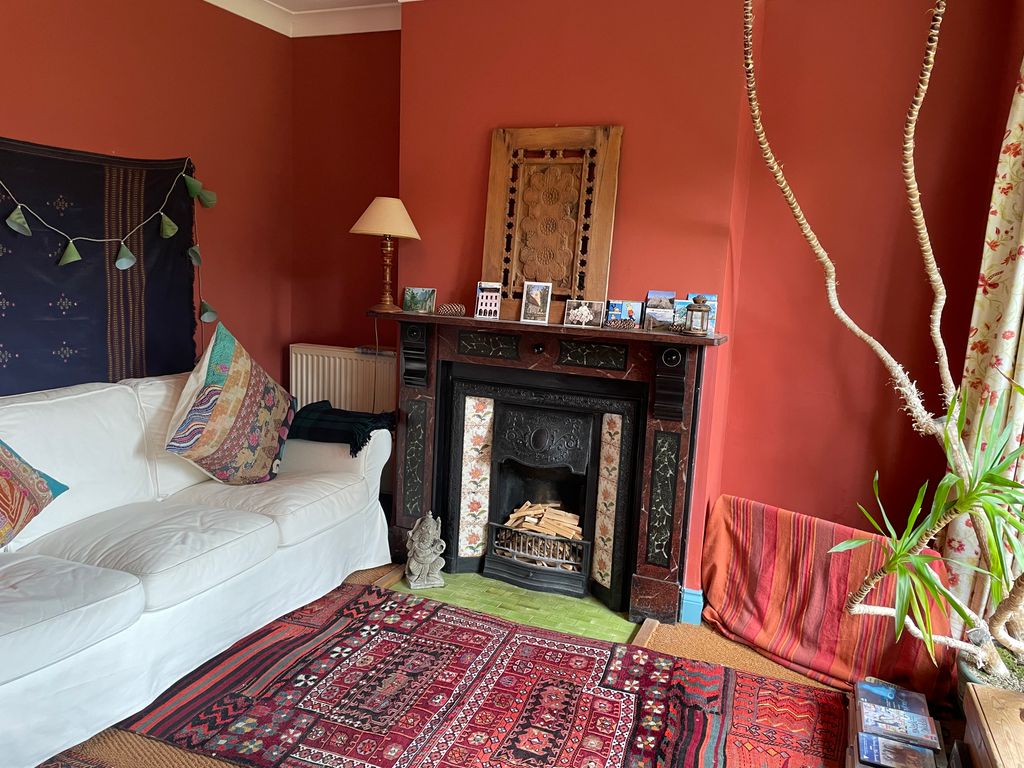 Property photo 3 of 11