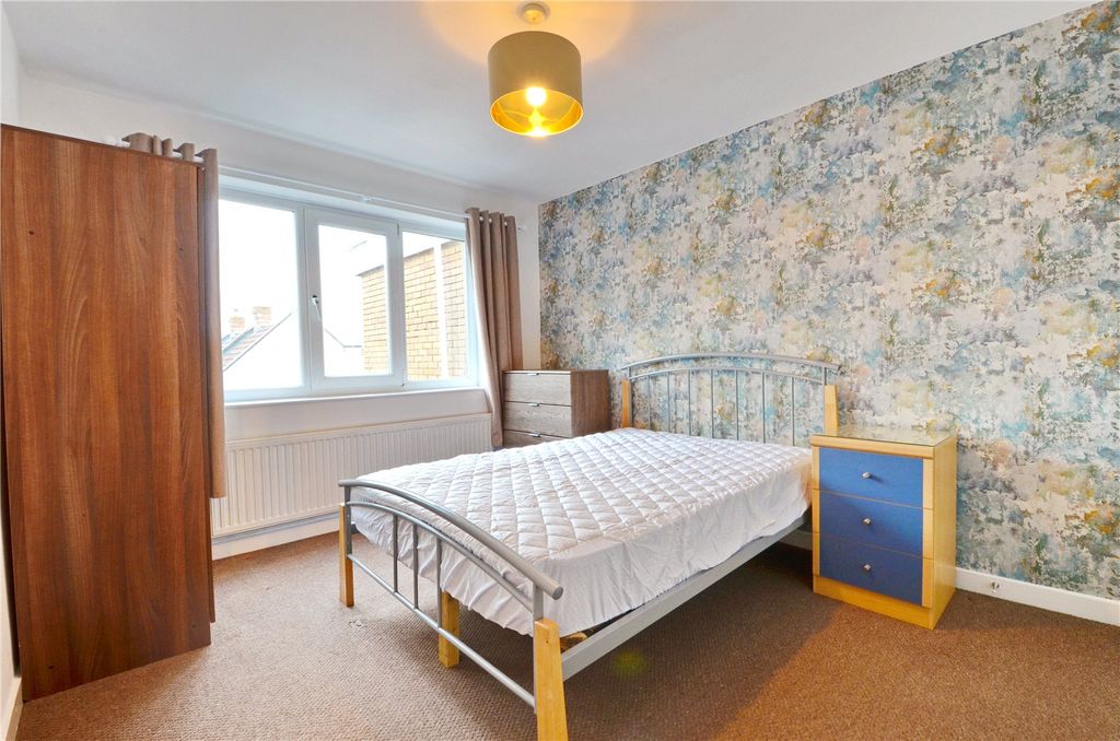 Property photo 1 of 5 Picture No. 05