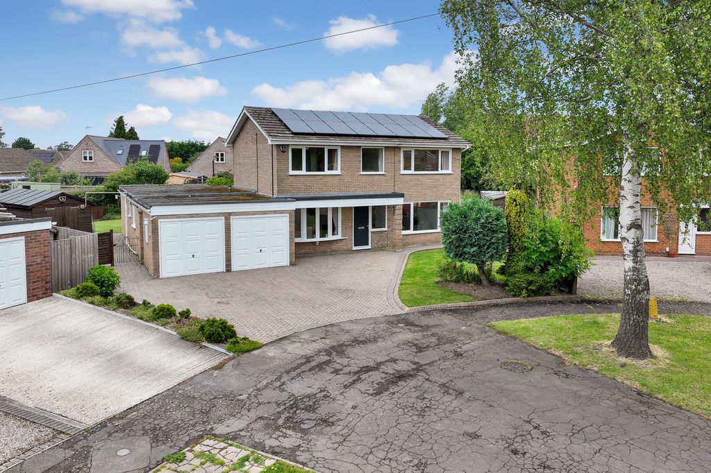 Property photo 1 of 35