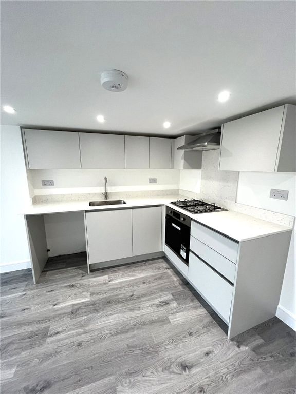 Property photo 2 of 17 Picture No. 06