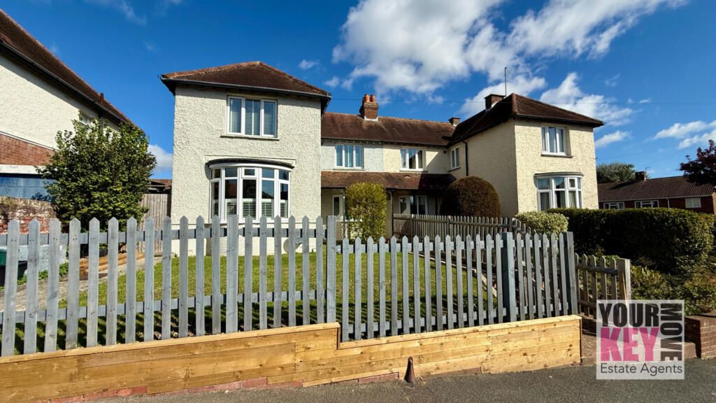 Property photo 2 of 32