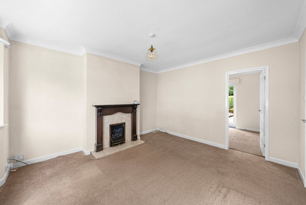Property photo 3 of 18 Picture No. 06