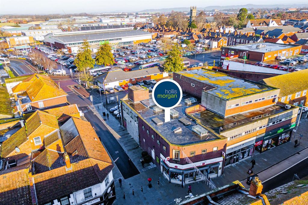 Property photo 3 of 40 27 Eastover, Bridgwater, Somerset Ta6 5Aw | Freeho